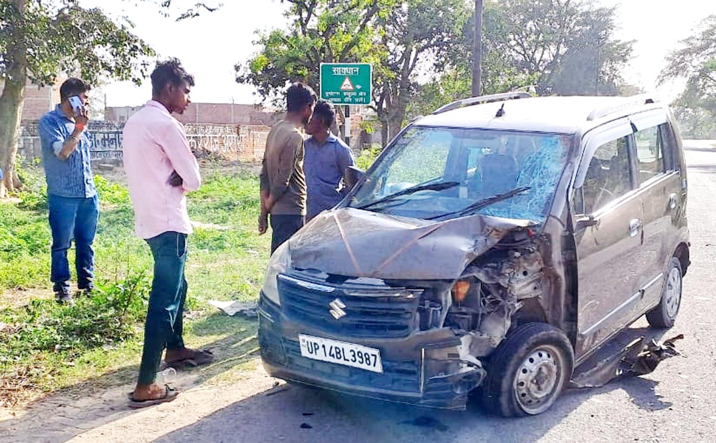 (08 बीडीएन-21)पोस्टमार्टम हाउस पर मौजूद मृतक शेरसिंह के परिजन।संवाद (08 बीडीएन-21)पोस्टमार्टम हाउस पर मौजूद मृतक शेरसिंह के परिजन।संवाद