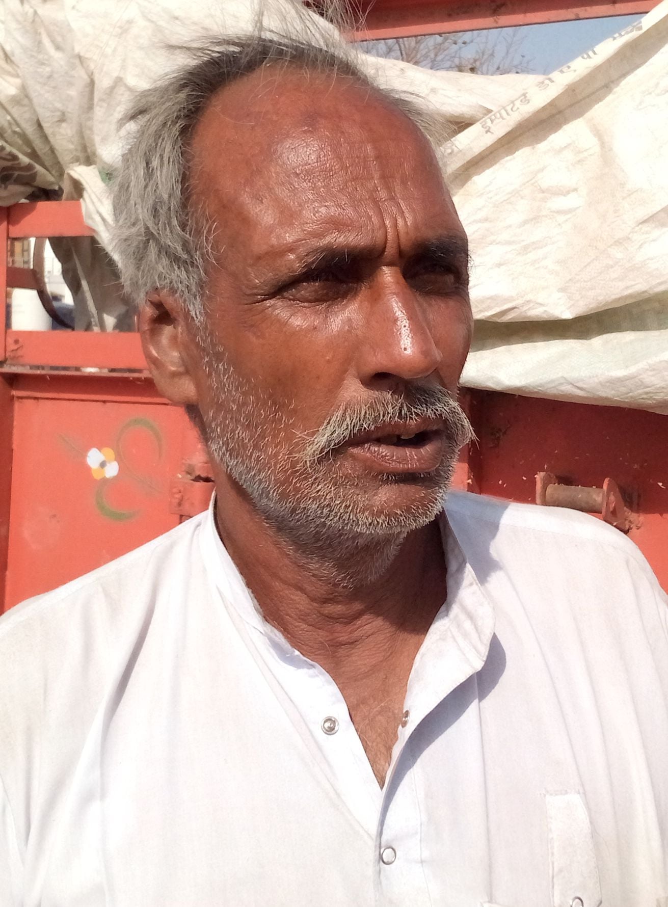 फोटो 21: सोनीपत की नई अनाज अनाज मंडी में रखे गेहूं से भरे कट्टे। संवाद फोटो 21: सोनीपत की नई अनाज अनाज मंडी में रखे गेहूं से भरे कट्टे। संवाद