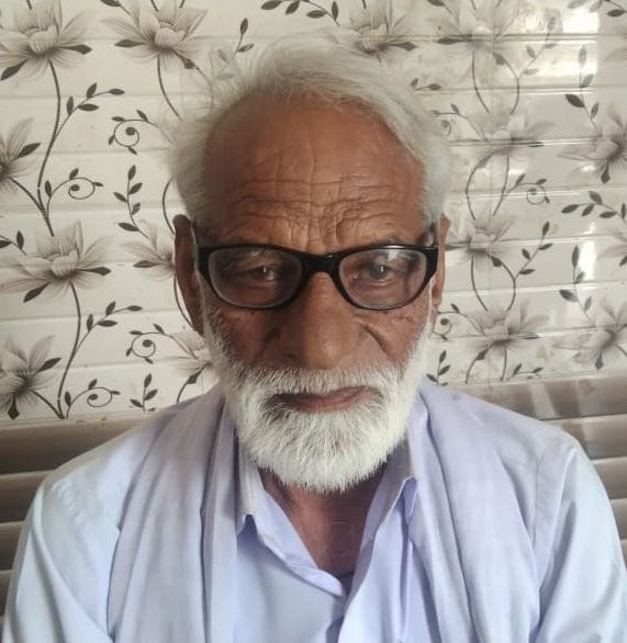 मास्टर प्रेम शर्मा के साथ उनके शिष्य। मास्टर प्रेम शर्मा के साथ उनके शिष्य।