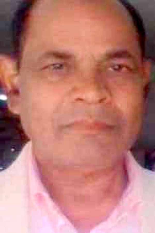 अस्पताल मे भर्ती घायल नितिन अस्पताल मे भर्ती घायल नितिन