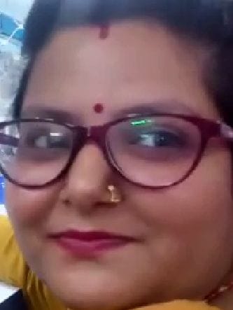 टॉउनहॉल स्थित एसबीआई में लगी ग्राहकों की भीड़।संवाद