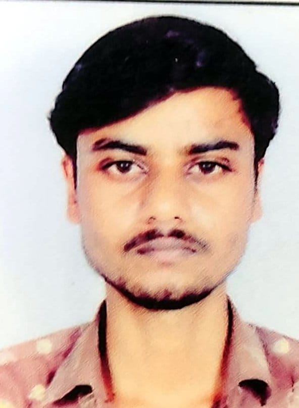 पुलिस की हिरासत में प्रेमिका पुलिस की हिरासत में प्रेमिका