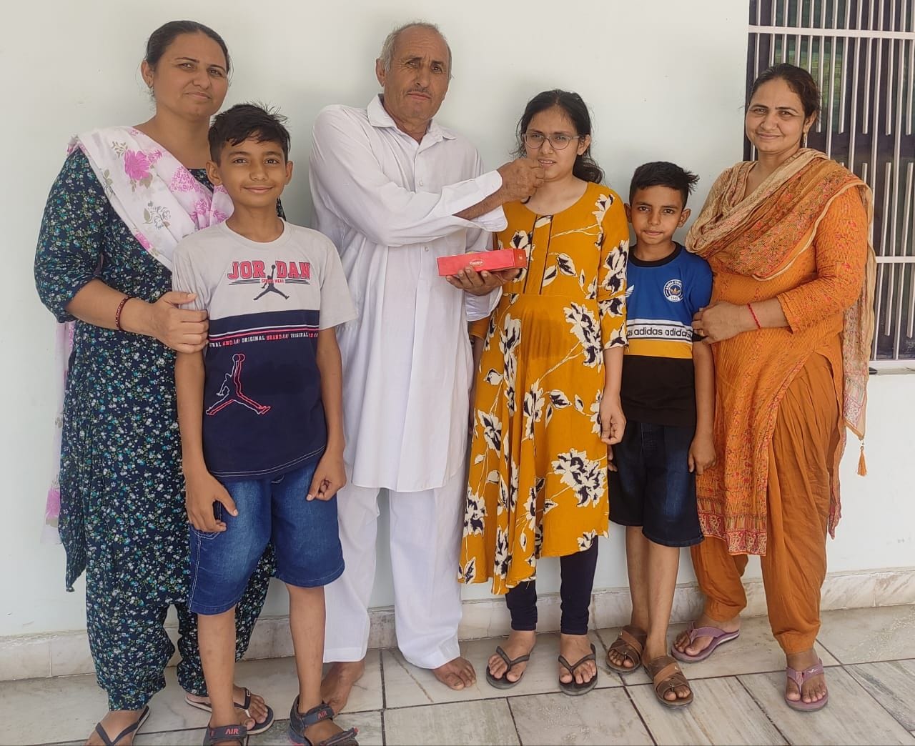 नीट में सफलता पाने वाली किसान की बेटी श्रुति। नीट में सफलता पाने वाली किसान की बेटी श्रुति।