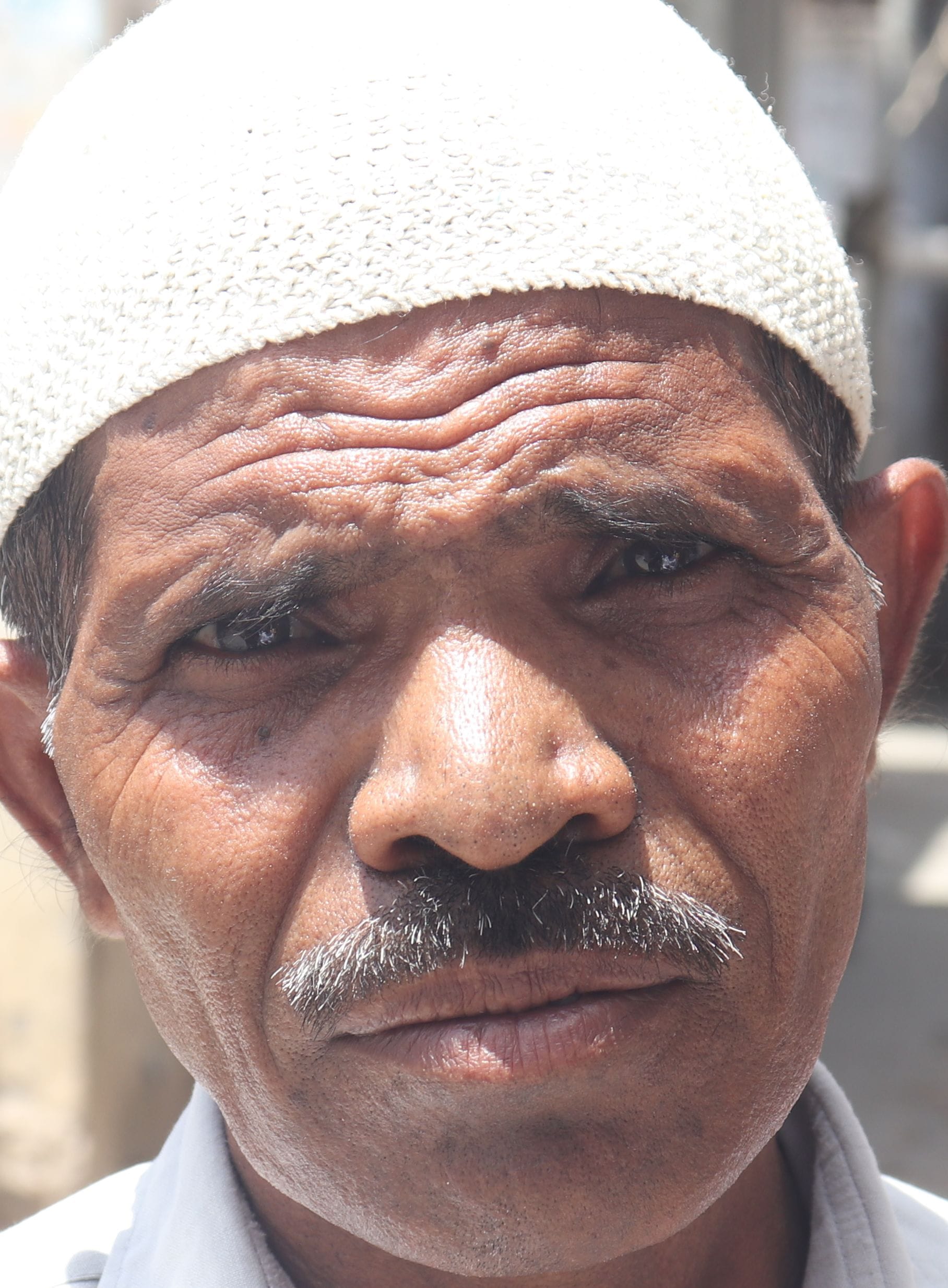 शहर के मोहल्ला एमनजई जलालनगर की गली में पड़ा कूड़ा।संवाद