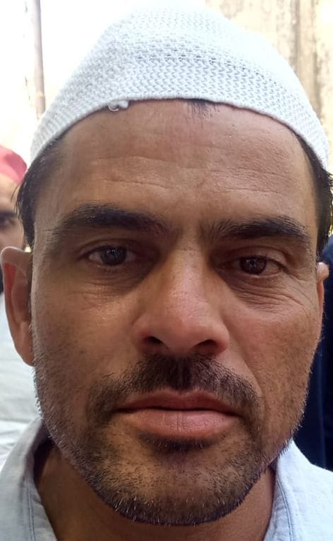 शहर के मोहल्ला एमनजई जलालनगर की गली में पड़ा कूड़ा।संवाद