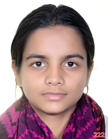 हिमांशु सैनी को सम्मानित करते स्कूल प्रबंधन के लोग। हिमांशु सैनी को सम्मानित करते स्कूल प्रबंधन के लोग।