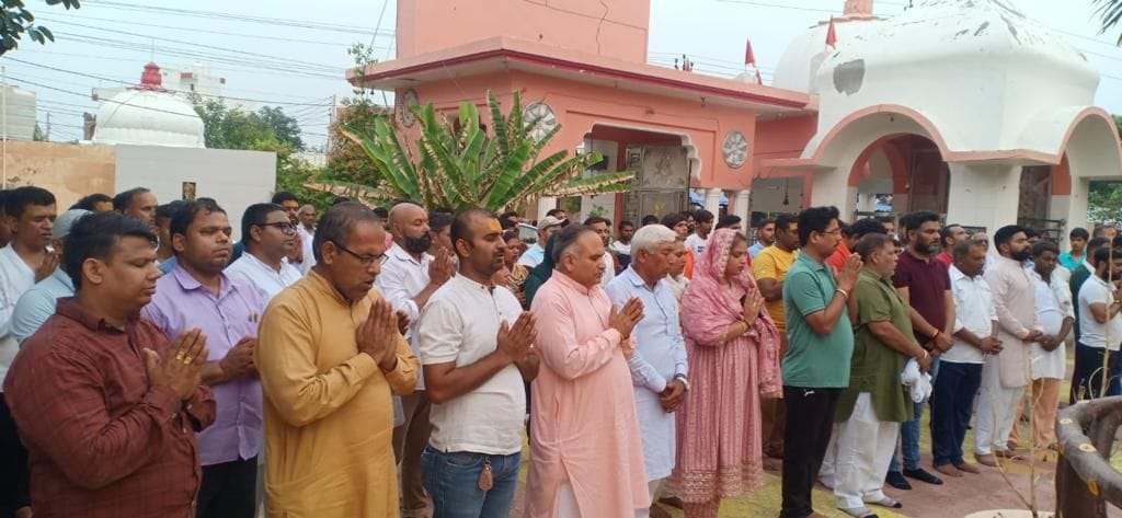 फोटो :25: बहालगढ़ रोड स्थित कॉलोनी में शांति बहाली को लेकर मानव अधिकार संरक्षण संघ की बैठक में फोटो :25: बहालगढ़ रोड स्थित कॉलोनी में शांति बहाली को लेकर मानव अधिकार संरक्षण संघ की बैठक में