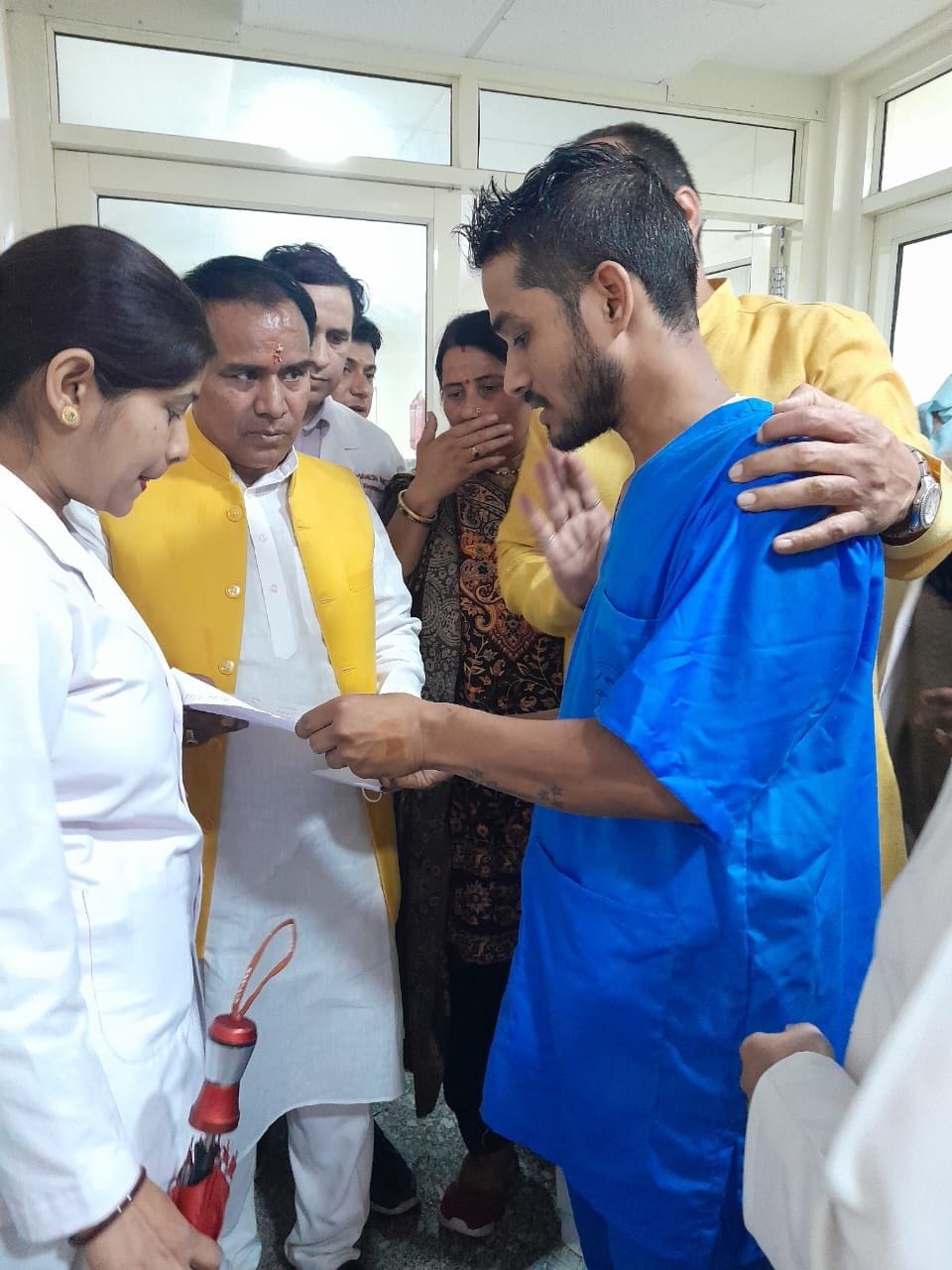 मेडिकल कॉलेज अल्मोड़ा में लैब टेक्नीशियन की हुई प्रवेश परीक्षा में धांधली को लेकर विधायक मनोज त मेडिकल कॉलेज अल्मोड़ा में लैब टेक्नीशियन की हुई प्रवेश परीक्षा में धांधली को लेकर विधायक मनोज त