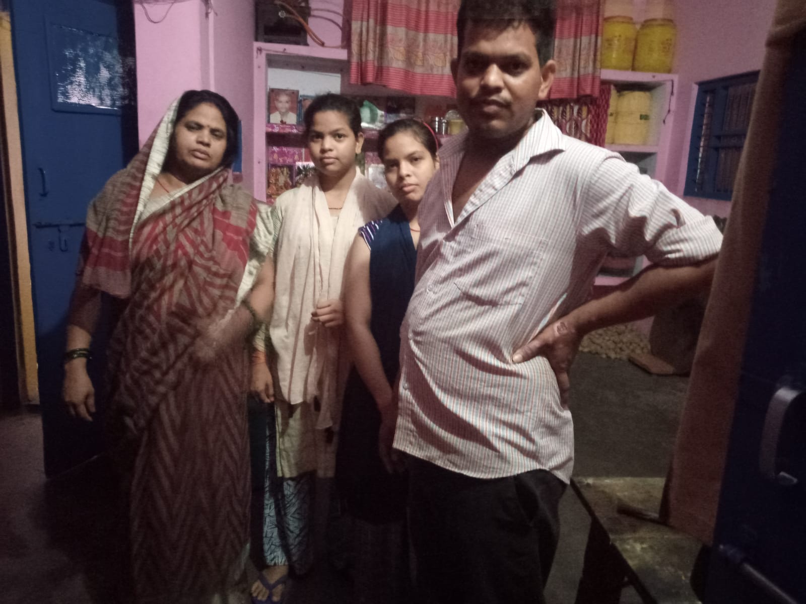 अमरनाथ यात्रा पर जाते पुवायां के यात्री अमरनाथ यात्रा पर जाते पुवायां के यात्री