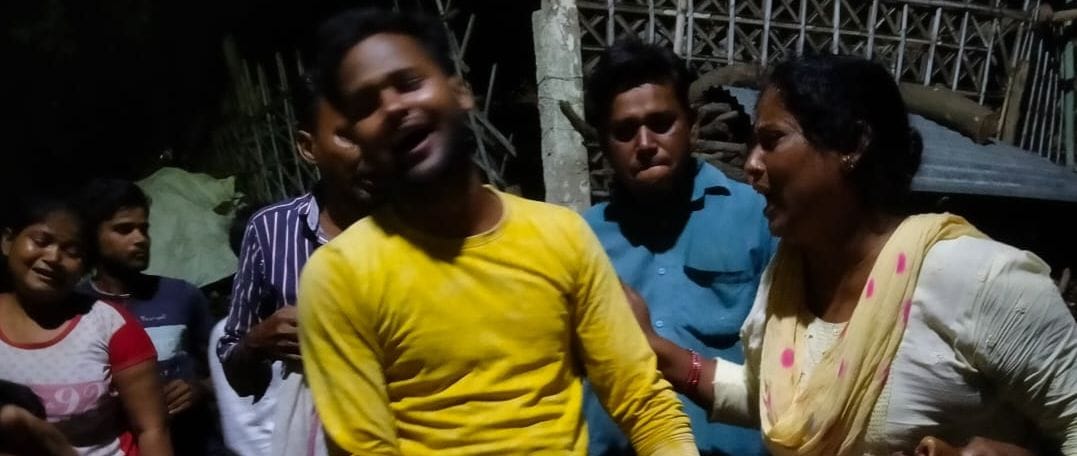 शाहजहांपुर में अखिलेश गुप्ता की हत्या के बाद मौके पर तैनात पुलिस।