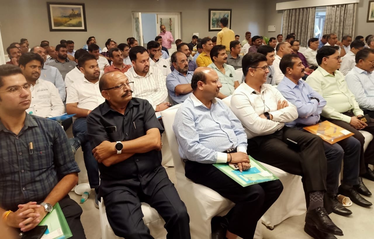 काशीपुर में केजीसीसीआई की वार्षिक बैठक को संबोधित करते नवनियुक्त अध्यक्ष अशोक बंसल। संवाद काशीपुर में केजीसीसीआई की वार्षिक बैठक को संबोधित करते नवनियुक्त अध्यक्ष अशोक बंसल। संवाद