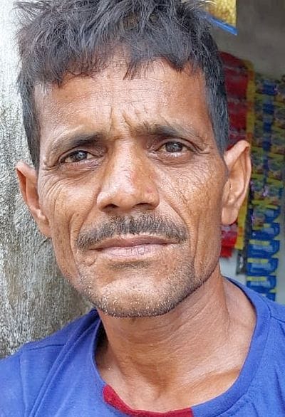 मुस्लिम खां।