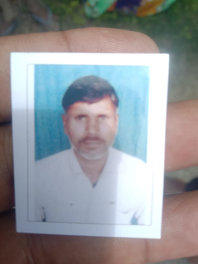 मृतक राजबहादुर की मां व अन्य परिजन मृतक राजबहादुर की मां व अन्य परिजन