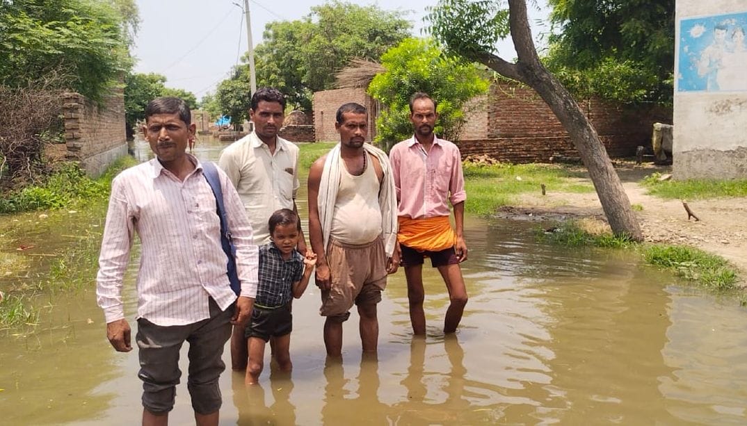 बाढ़ पीड़ित, रिजवान अहमद।संवाद