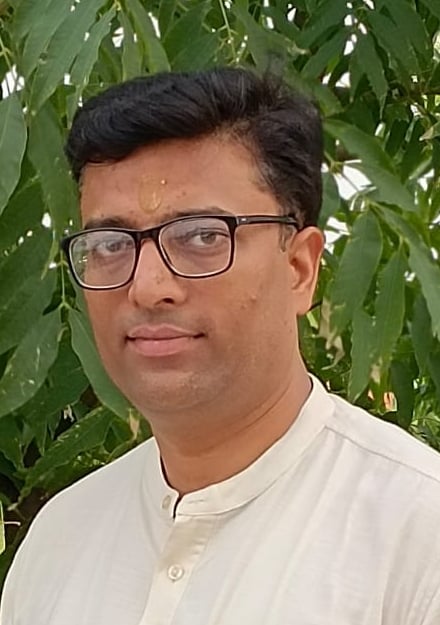 शहीद भगत सिंह चौक से जगाधरी के महाराजा अग्रसेन चौक तक दोनों बने नाले पर इस तरह से गायब हैं स्लै शहीद भगत सिंह चौक से जगाधरी के महाराजा अग्रसेन चौक तक दोनों बने नाले पर इस तरह से गायब हैं स्लै