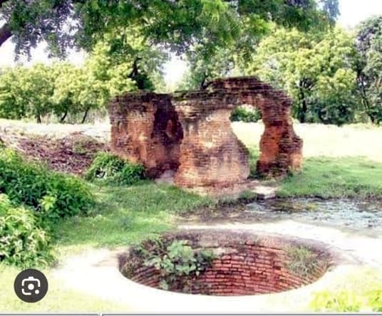अपनी पत्नी के साथ राजा लोने सिंह फाइल फोटोे अपनी पत्नी के साथ राजा लोने सिंह फाइल फोटोे