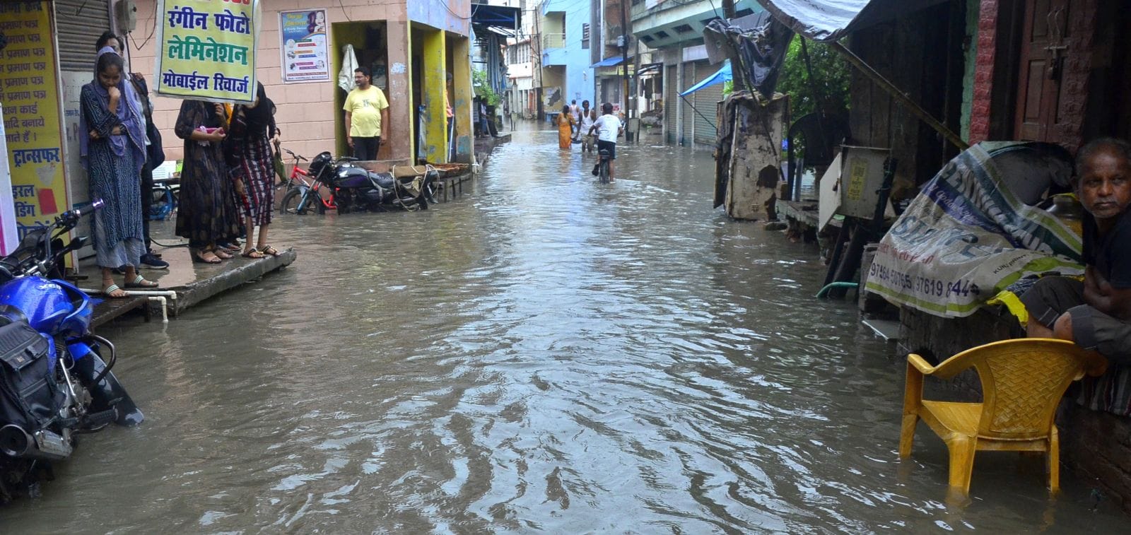 टिकटगंज में भरा बारिश का पानी। संवाद