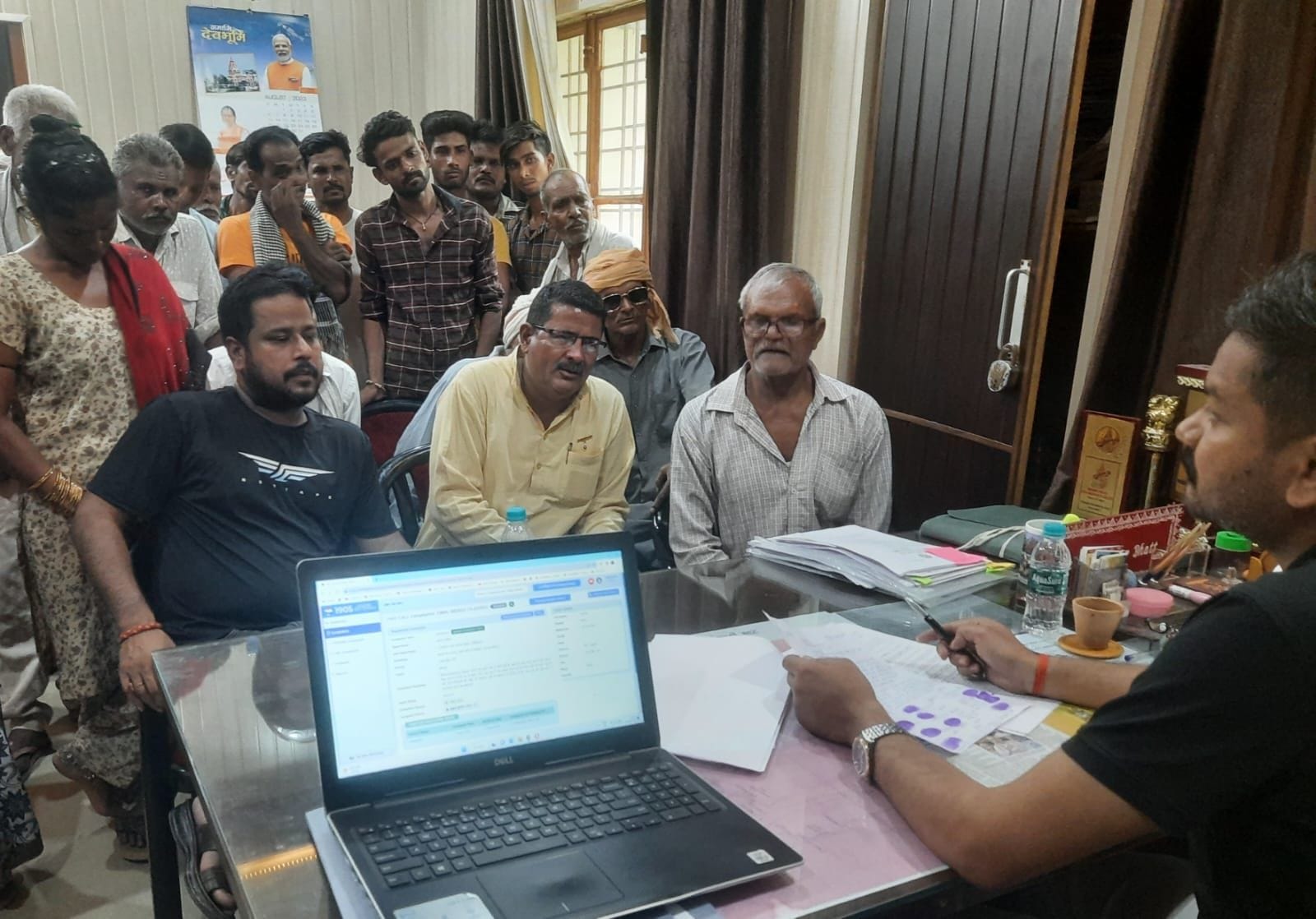 बाजपुर के गांव चकरपुर में पानी से लवालब अंडरपास। संवाद