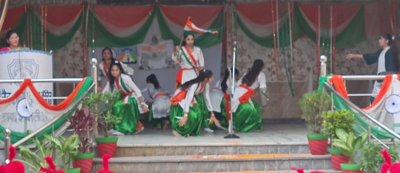 शामली रोटरी भवन में ध्वजारोहण करते अध्यक्ष रोटेरियन प्रशांत जैन सचिव नितिन गर्ग अमर जैन संजय शामली रोटरी भवन में ध्वजारोहण करते अध्यक्ष रोटेरियन प्रशांत जैन सचिव नितिन गर्ग अमर जैन संजय