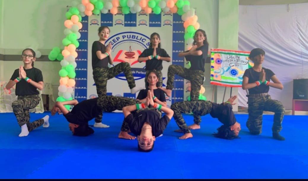 शामली रोटरी भवन में ध्वजारोहण करते अध्यक्ष रोटेरियन प्रशांत जैन सचिव नितिन गर्ग अमर जैन संजय शामली रोटरी भवन में ध्वजारोहण करते अध्यक्ष रोटेरियन प्रशांत जैन सचिव नितिन गर्ग अमर जैन संजय