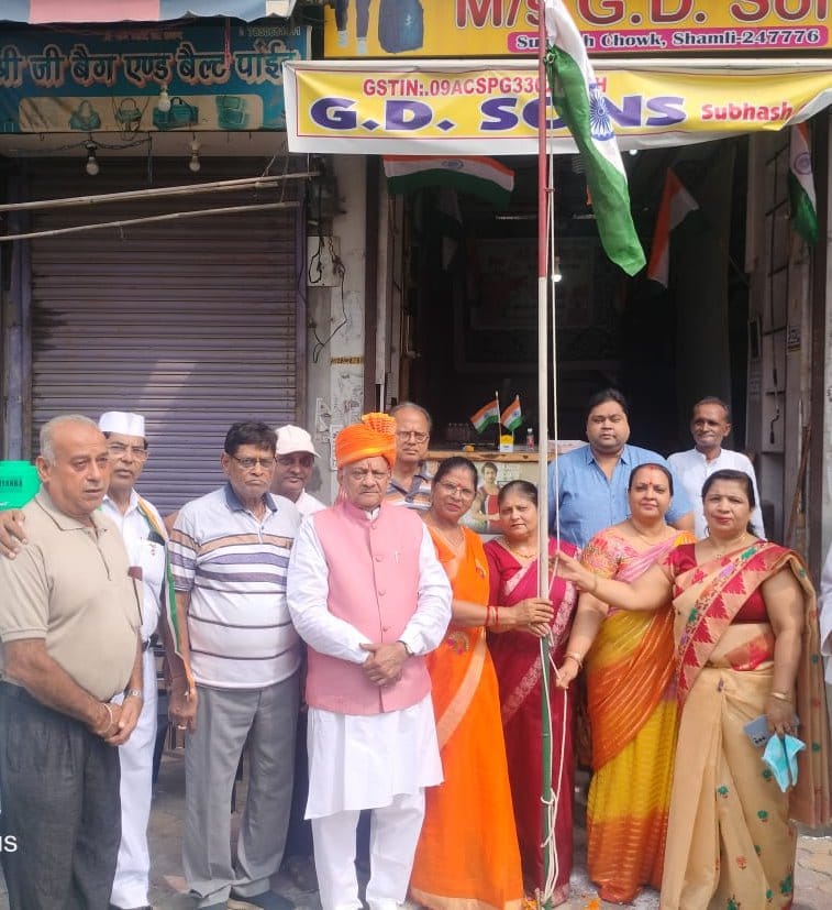 शामली रोटरी भवन में ध्वजारोहण करते अध्यक्ष रोटेरियन प्रशांत जैन सचिव नितिन गर्ग अमर जैन संजय शामली रोटरी भवन में ध्वजारोहण करते अध्यक्ष रोटेरियन प्रशांत जैन सचिव नितिन गर्ग अमर जैन संजय