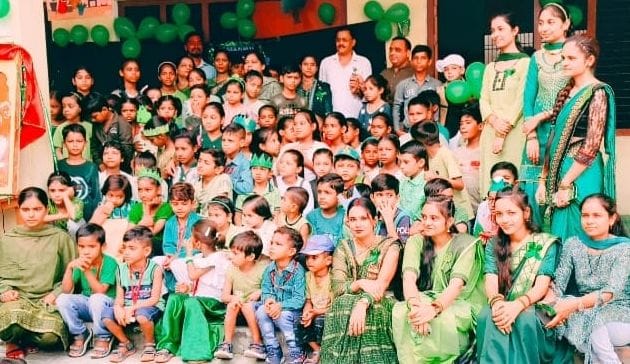 ताल डांस इंस्टीट्यूट के तीजोत्सव में तीन क्वीन चुनीं गई श्रुति व अन्य