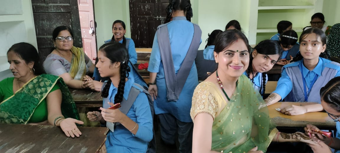 ताल डांस इंस्टीट्यूट के तीजोत्सव में तीन क्वीन चुनीं गई श्रुति व अन्य