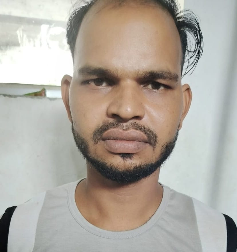 छात्रा का स्टेट्स