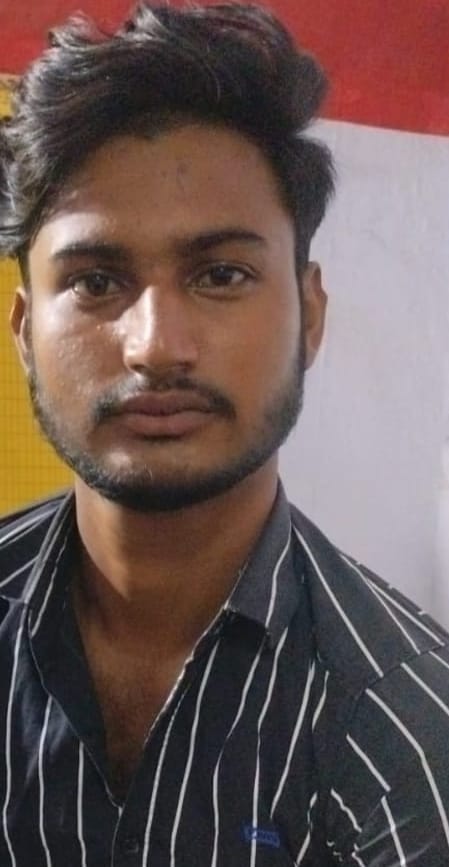 छात्रा का स्टेट्स