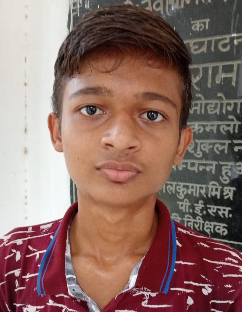 चंद्रयान थ्री के सफल लैंडिंग पर जुलूस निकालकर खुशी का इजहार करते भाजयुमो कार्यकर्ता। संवाद