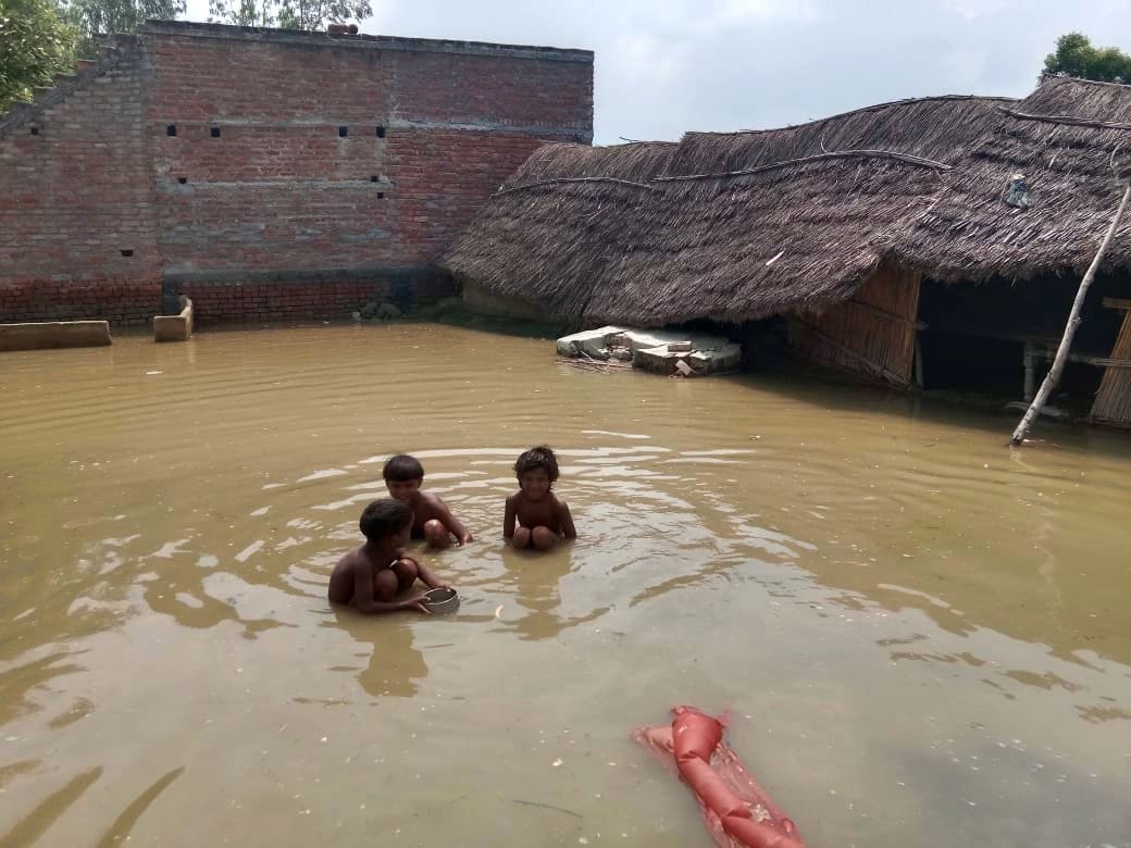 खन्नौत नदी का बढ़ रहा जलस्तर। संवाद