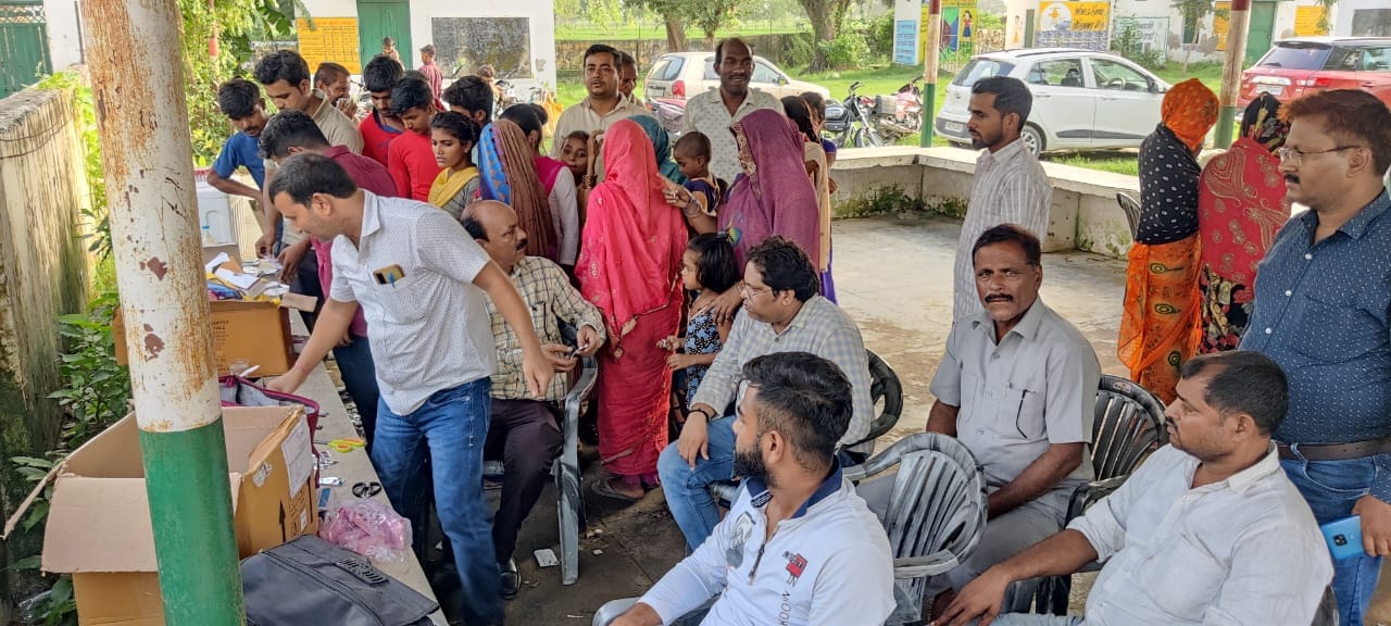 मृतक डॉ.हरिनाथ कुशवाहा का फाइल फोटो