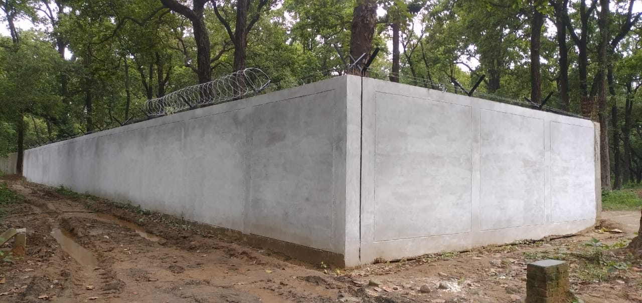 निर्माणाधीन रेस्क्यू सेंटर । संवाद