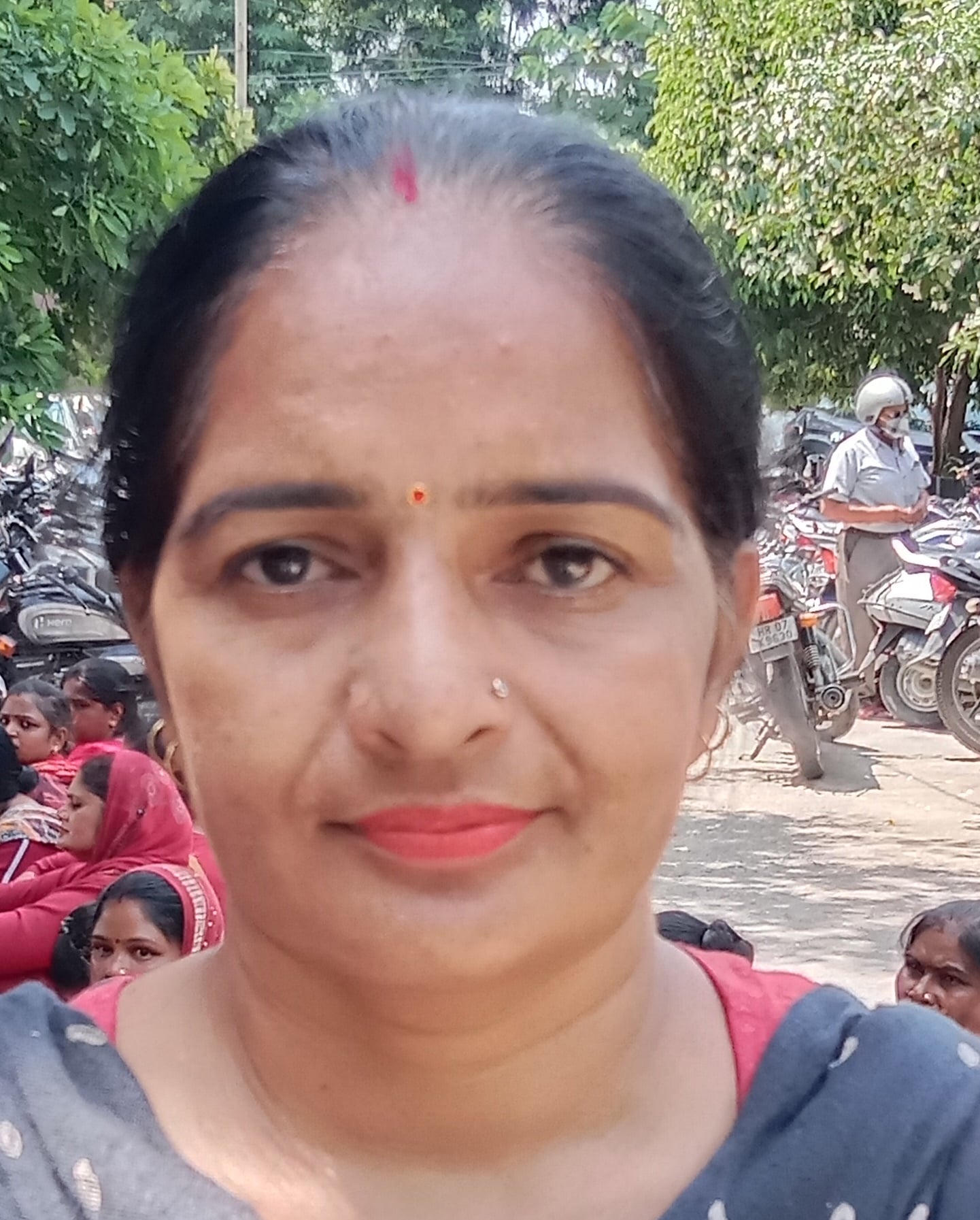 कुरुक्षेत्र। लघु सचिवालय के बाहर रोष जताती आशा कर्मी। कुरुक्षेत्र। लघु सचिवालय के बाहर रोष जताती आशा कर्मी।