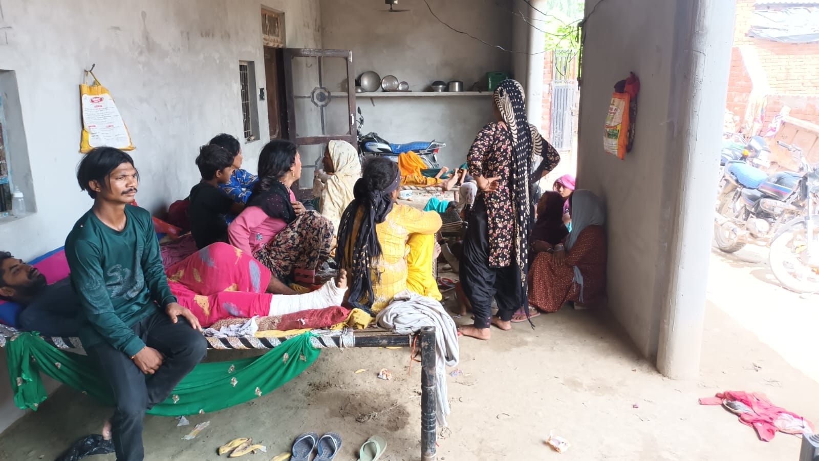 थाना भवन क्षेत्र के गांव जाफर पुर में सरोज का फाईल फोटो थाना भवन क्षेत्र के गांव जाफर पुर में सरोज का फाईल फोटो