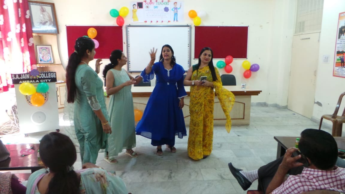 द स्कॉलर्स स्कूल में शिक्षक दिवस मनाया। द स्कॉलर्स स्कूल में शिक्षक दिवस मनाया।