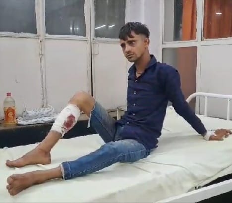 मुठभेड़ के बाद गिरप्तार आरोपी ।