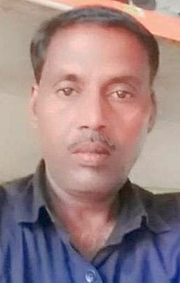 बिलहरी में सरकारी स्कूल को जाने वाली सड़क पर भरा पानी