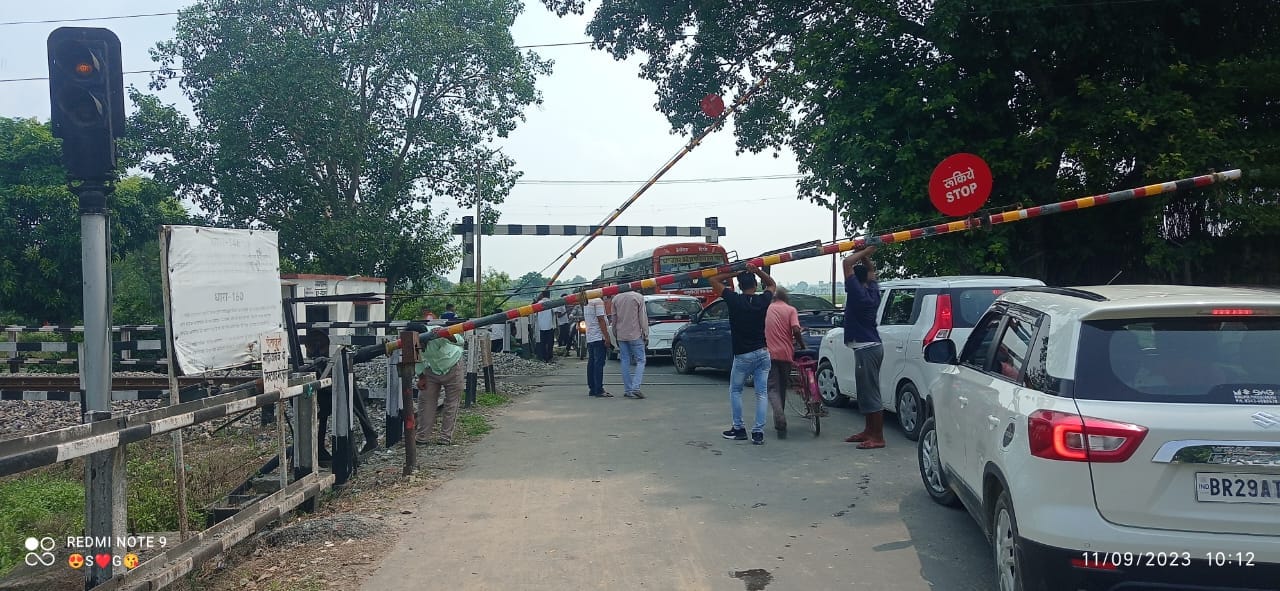 व्यपारी सतीश चन्द्र चौरसिया व्यपारी सतीश चन्द्र चौरसिया