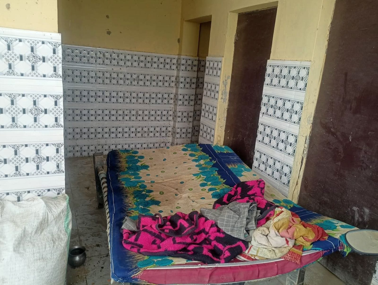 नगरिया खनू में खेतो में भरा बाढ़ का पानी। संवाद