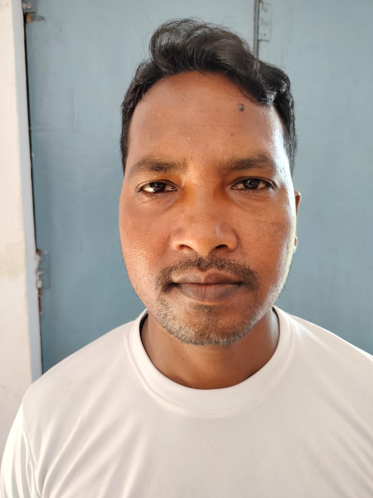 गांव चंदिया हजारा के समीप कटान करती नदी । स्त्रोत -बाढ़ पीड़ित