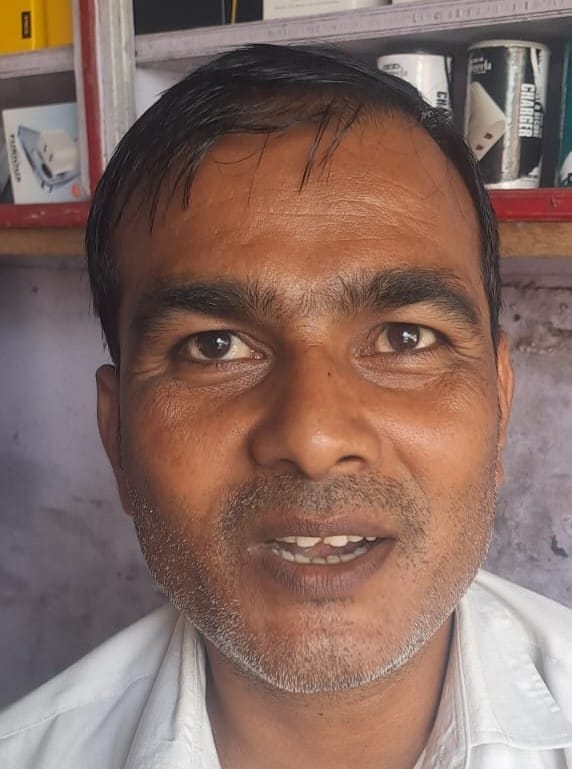 सिंधौली कस्बे में पेट्रोल पंप के हाईवे पर गड्ढे। संवाद सिंधौली कस्बे में पेट्रोल पंप के हाईवे पर गड्ढे। संवाद