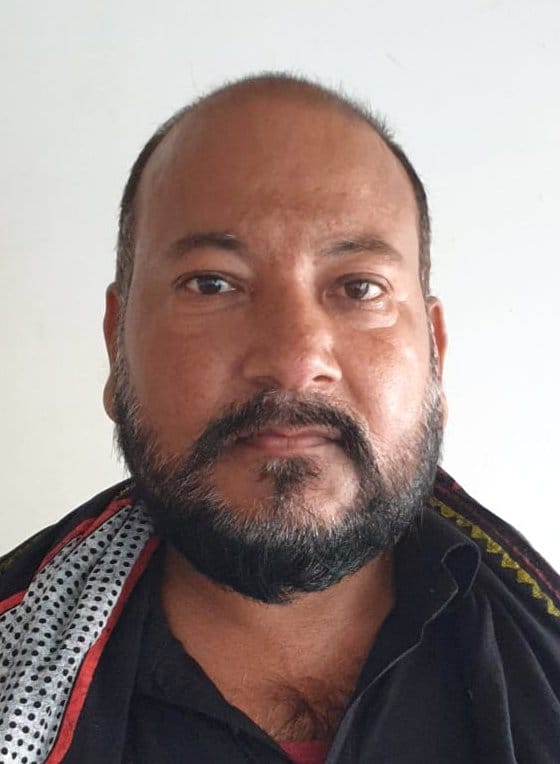 ओयल कस्बे में रात के समय सीतापुर रोड पर खड़े बेसहारा जानवर ओयल कस्बे में रात के समय सीतापुर रोड पर खड़े बेसहारा जानवर