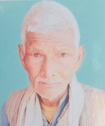 अंतू थाने के शुकुलपुर में वृद्ध की हत्या के बाद मौके पर जांच करती पुलिस। संवाद अंतू थाने के शुकुलपुर में वृद्ध की हत्या के बाद मौके पर जांच करती पुलिस। संवाद