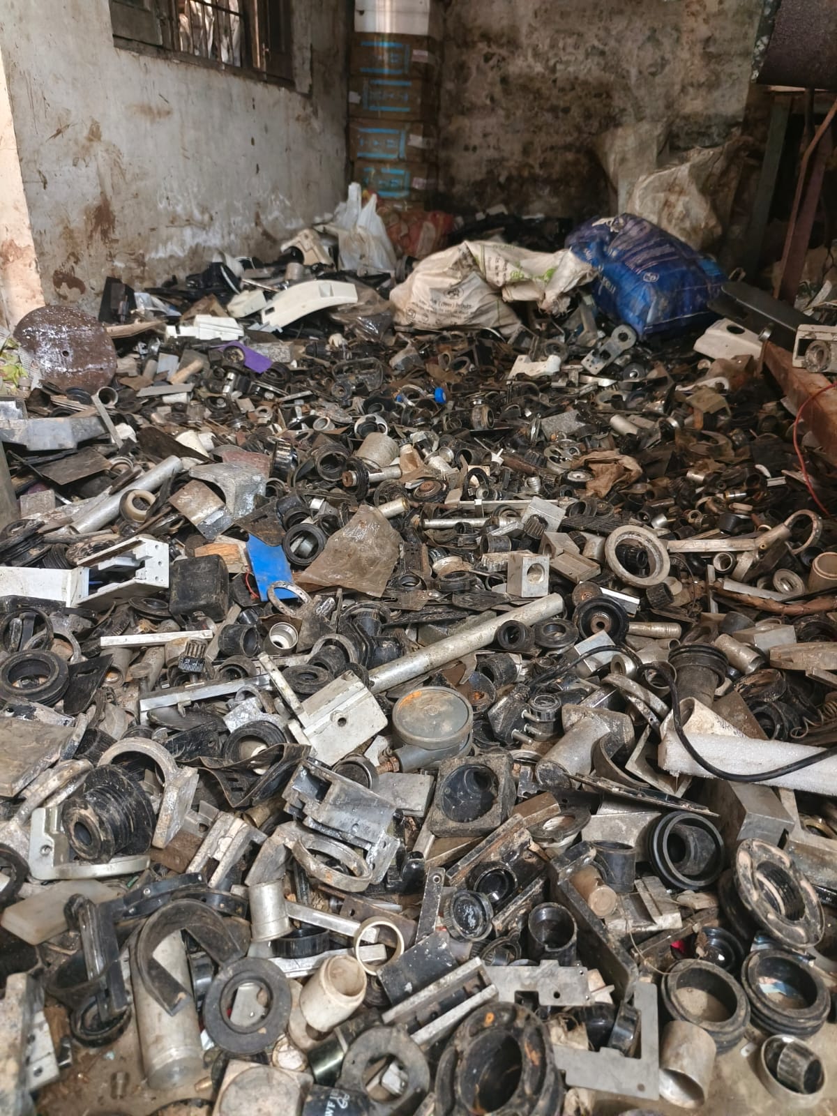 साइंटिको मेडिको इंजीनियरिंग इंस्ट्रूमेंट्स के संचालक अभिषेक साइंटिको मेडिको इंजीनियरिंग इंस्ट्रूमेंट्स के संचालक अभिषेक