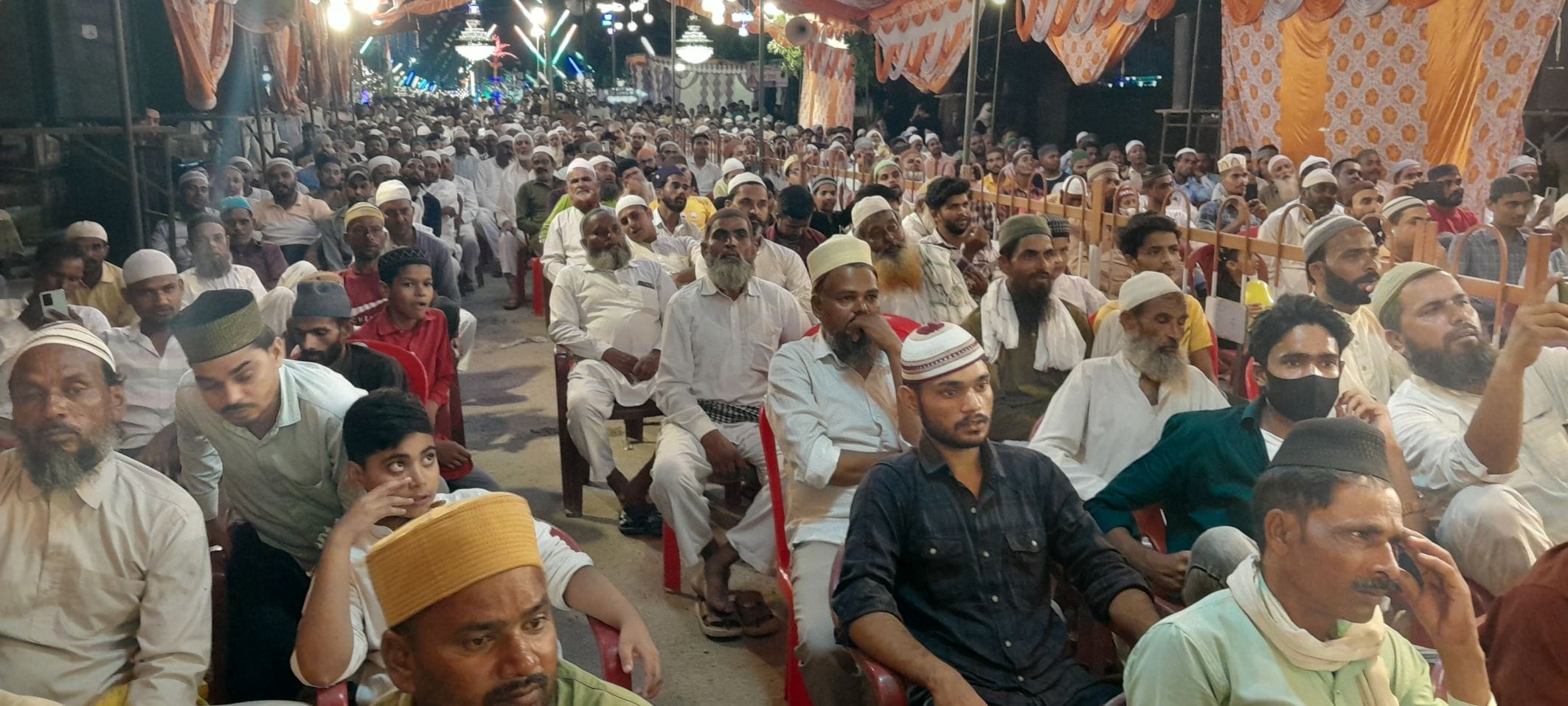 -28एसटीजी02पी: सितारगंज जश्ने ईद मिलादुन्नबी कान्फ्रैंस के दौरान एसडीएम तुषार सैनी को सम्मानित -28एसटीजी02पी: सितारगंज जश्ने ईद मिलादुन्नबी कान्फ्रैंस के दौरान एसडीएम तुषार सैनी को सम्मानित