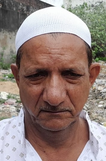शहर के मोहल्ले कपूरथला में एक स्कूल पस जमा गंदगी शहर के मोहल्ले कपूरथला में एक स्कूल पस जमा गंदगी