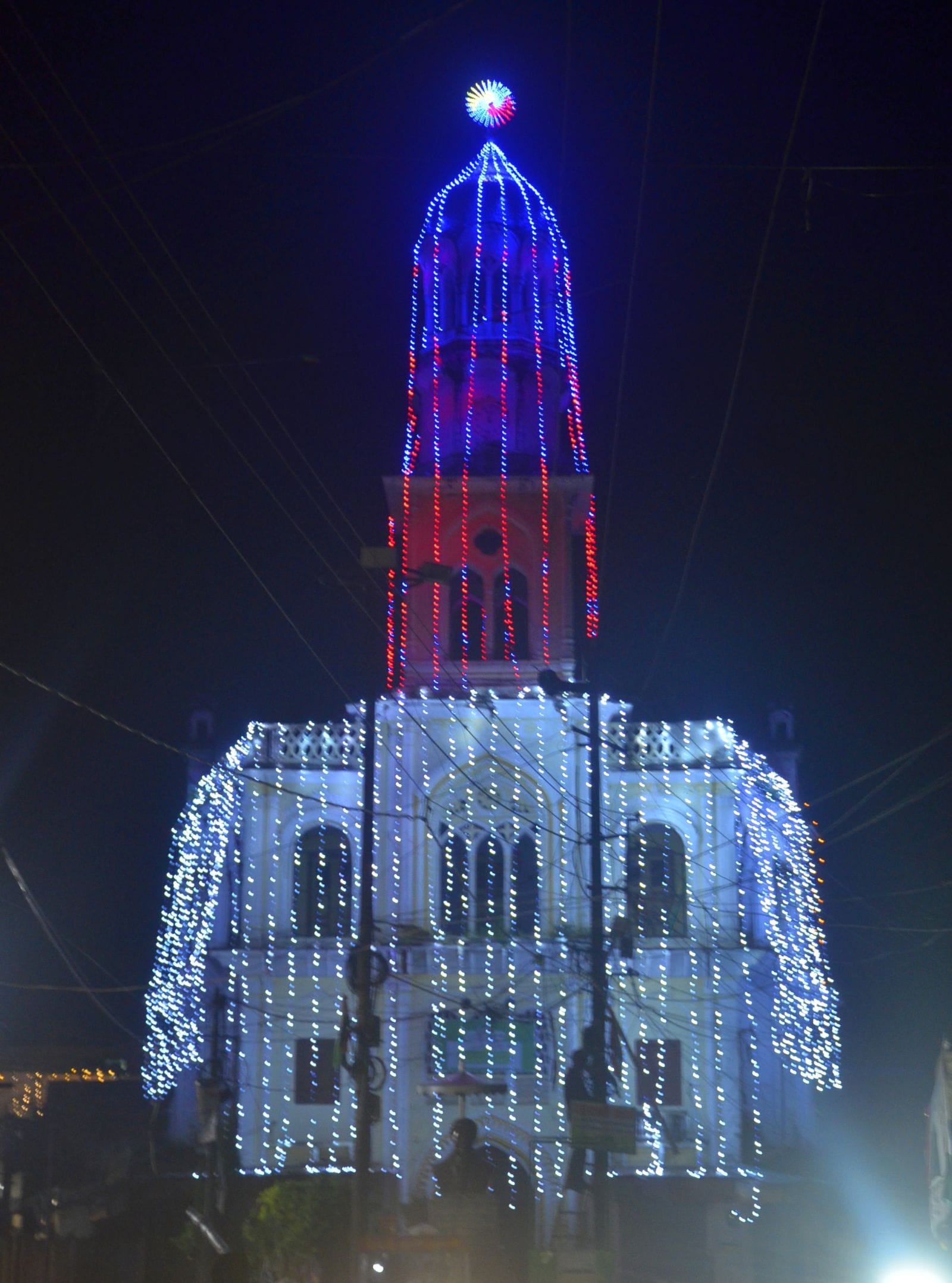 उझानी में ईद मिलादुन्न नबी पर जुलूस में शामिल अकीदतमंद। संवाद