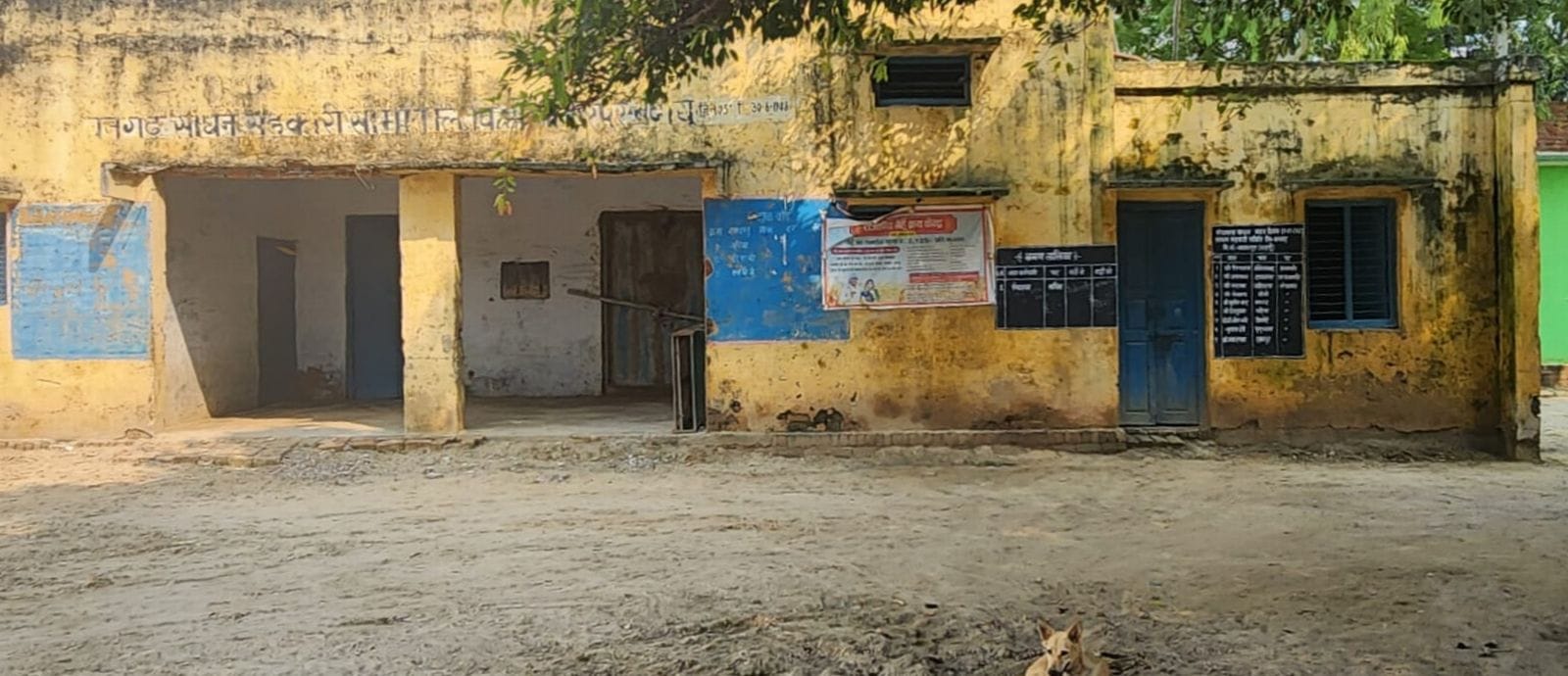 मंडी समिति में धान की खरीद से पहले कांटे का पूजन करते सदर विधायक। संवाद