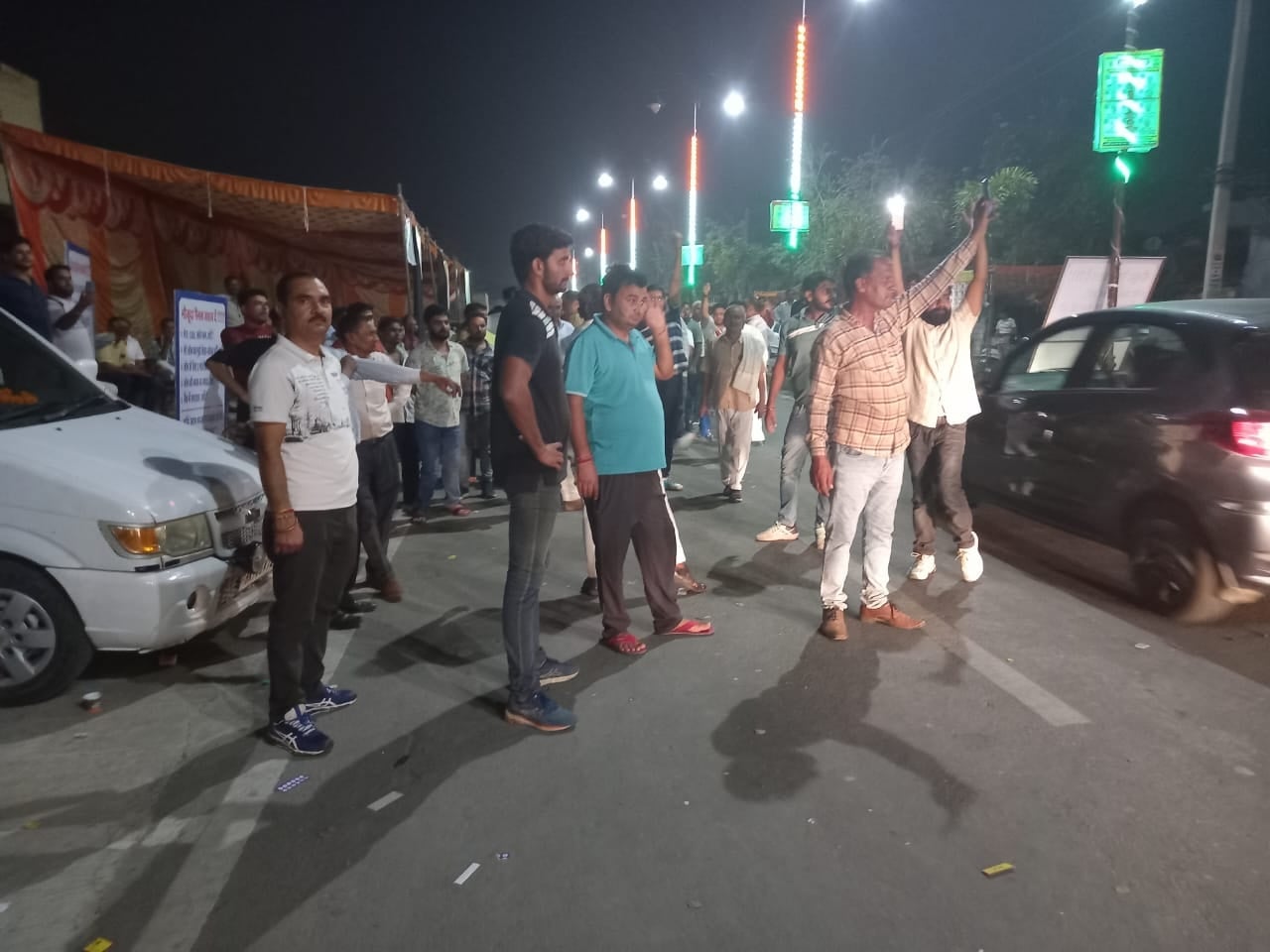 चुनाव में हिस्सा लेने पहुंचे आरएमएस व डाक विभाग के कर्मचारी। संवाद
